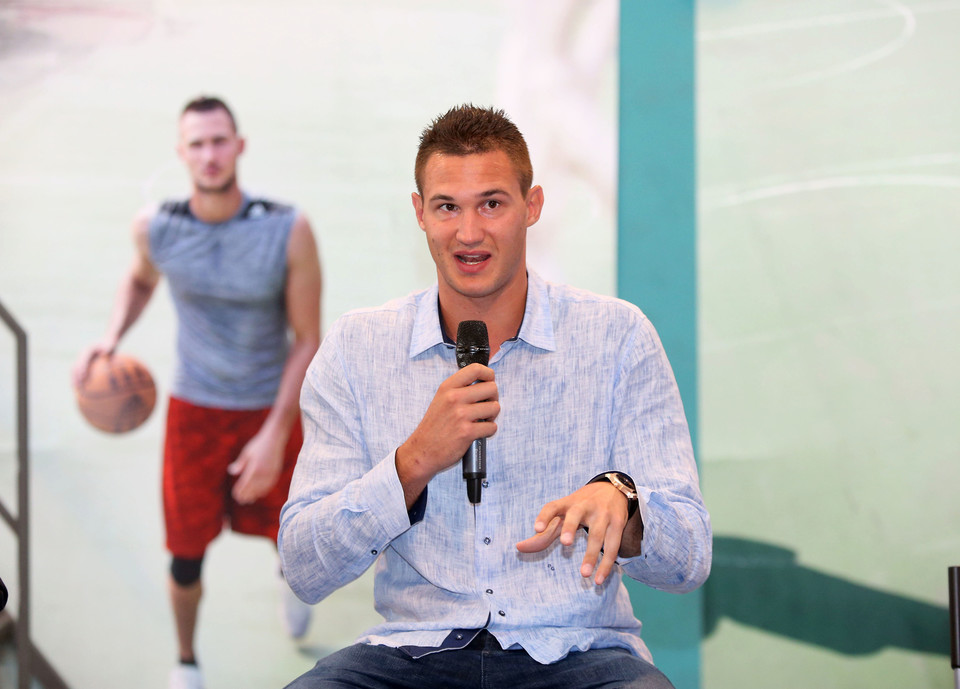 Nba, Gallinari non basta: Oklahoma batte Clippers. Houston ancora ko