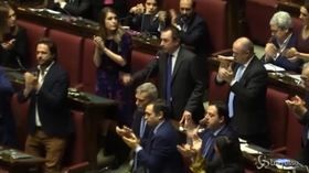 Decreto Genova, Pd contro M5S: “Via il condono su Ischia e lo votiamo subito”