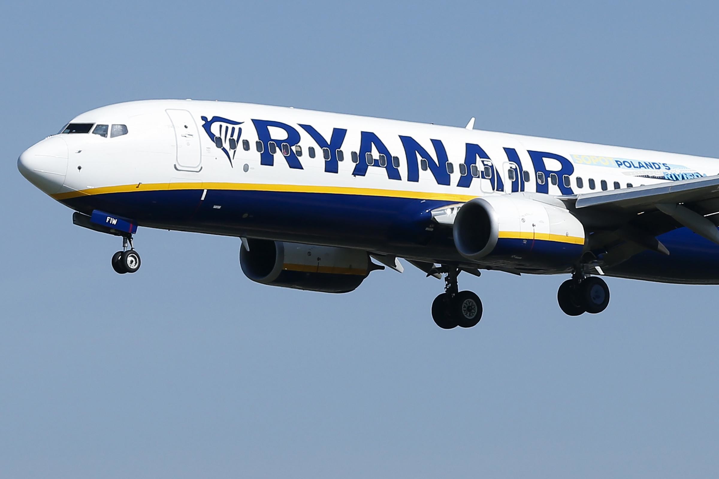 “Il bagaglio a mano a bordo deve essere gratis”. L’Antitrust contro Ryanair e Wizz Air