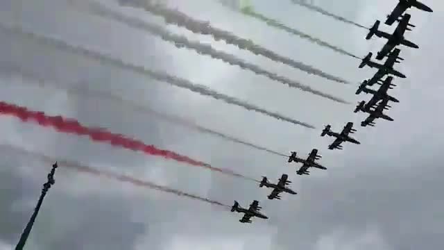 Roma, commemorazioni 4 novembre: il passaggio delle Frecce Tricolori sull’Altare della Patria
