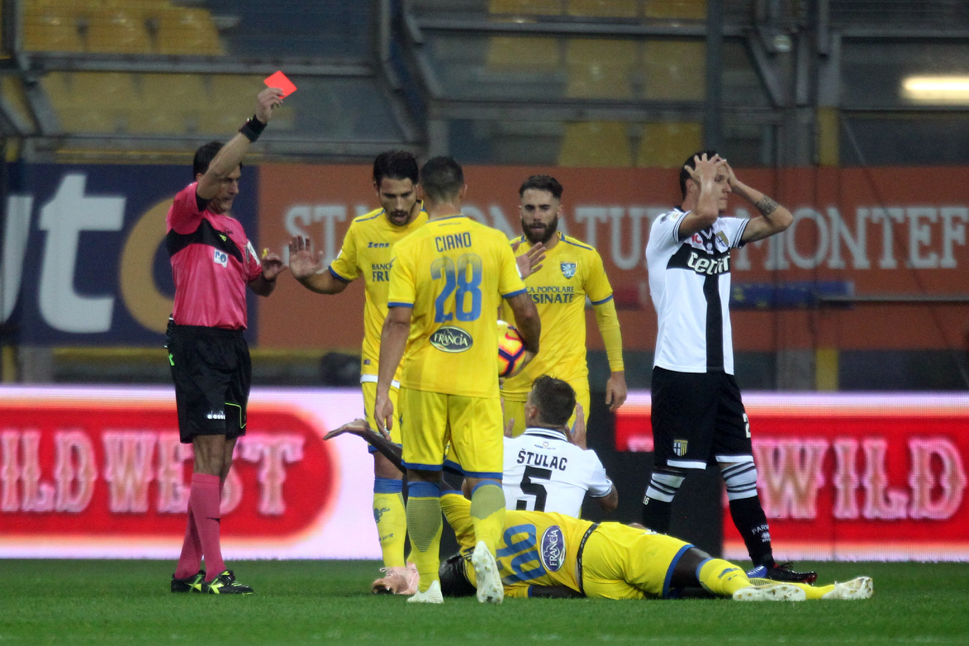 Serie A, follia Stulac ma Parma resiste: con Frosinone è 0-0