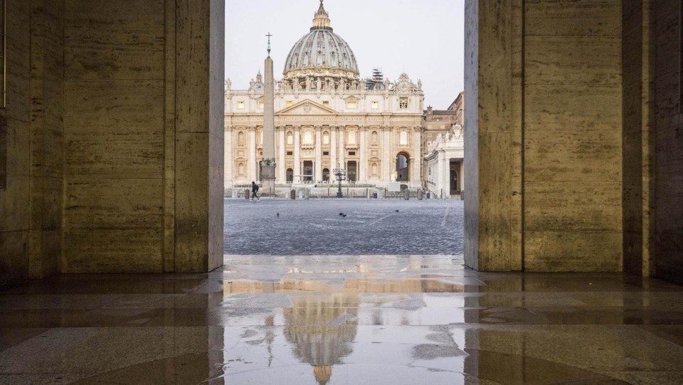 La Corte di giustizia Ue: “L’Italia dovrà recuperare l’Ici non versata dalla Chiesa”