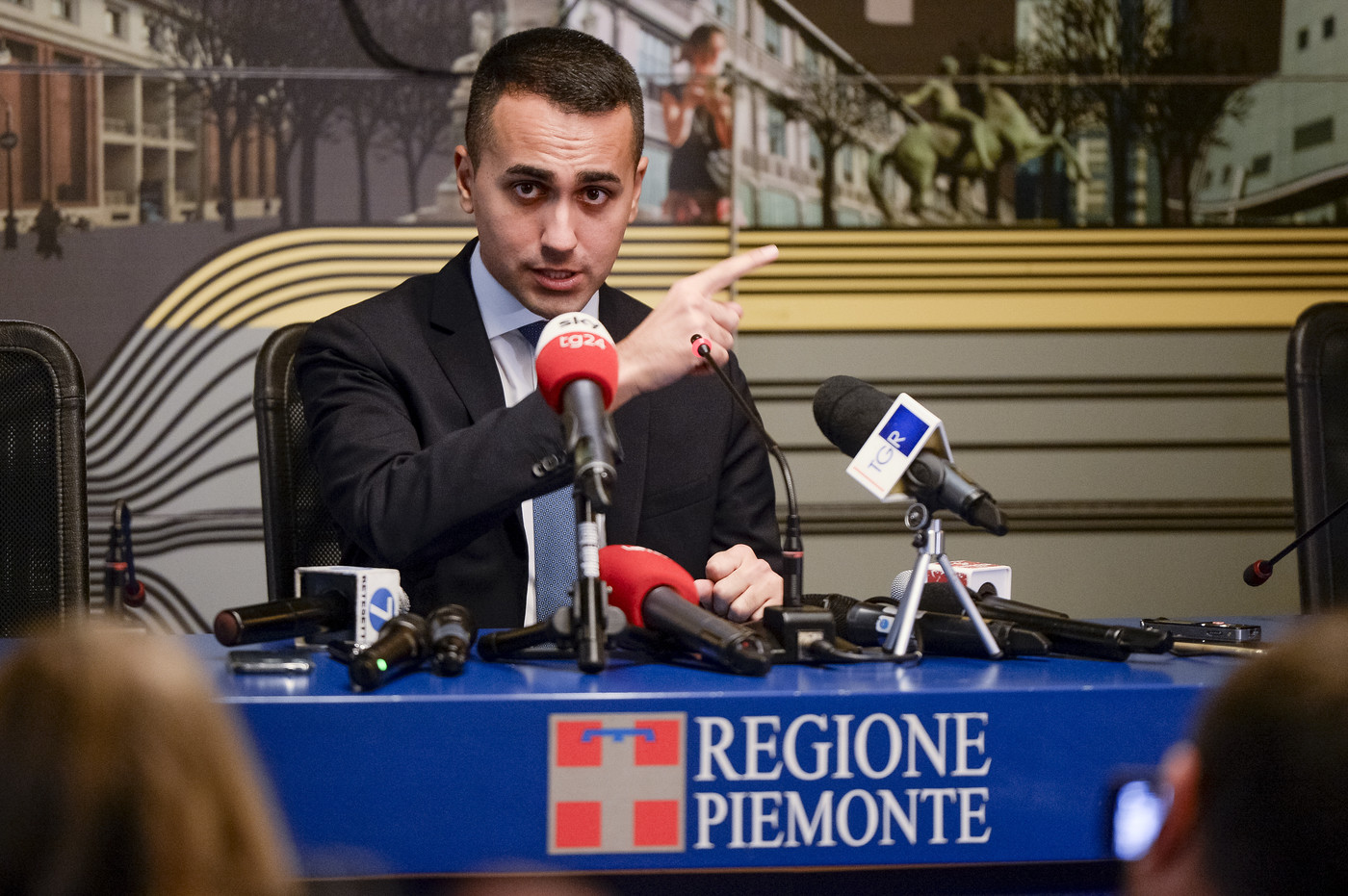 Di Maio insiste sul reddito di cittadinanza: “Misura sostenibile che avrà effetti su forza lavoro e Pil”