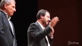 Salvini agli studenti: “Occhio alle foto sui social”. Frecciatina a Isoardi?