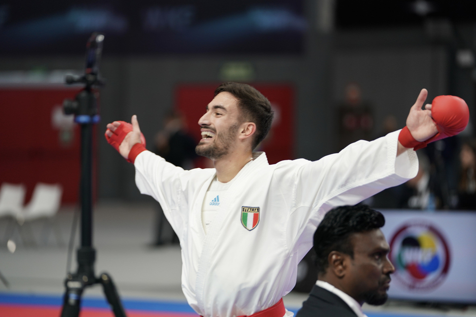 Karate, Mondiali: Crescenzo campione. Quattro medaglie per l’Italia