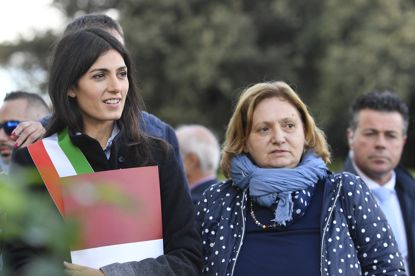 Roma, ora rimpasto giunta Raggi. Ma M5S studia ‘commissariamento preventivo’