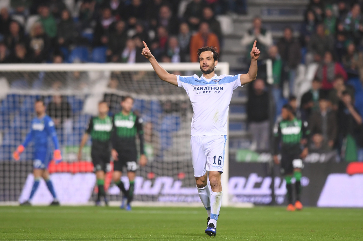 Serie A, Ferrari replica a Parolo: Sassuolo-Lazio 1-1