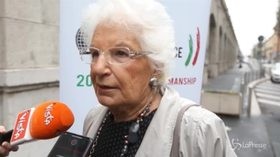 Attacchi ai giornalisti, Liliana Segre: “Stampa deve essere libera”
