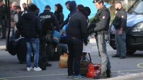 Roma, sgomberato il centro migranti Baobab: ci vivevano 200 migranti