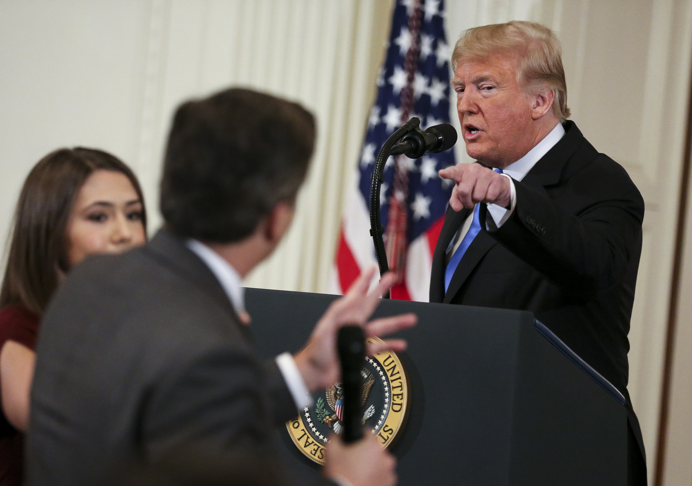 Usa, Cnn fa causa a Trump per il ritiro dell’accredito al giornalista