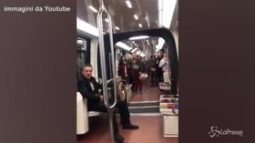 Parigi, in metro con un caprone rubato si rifiuta di scendere