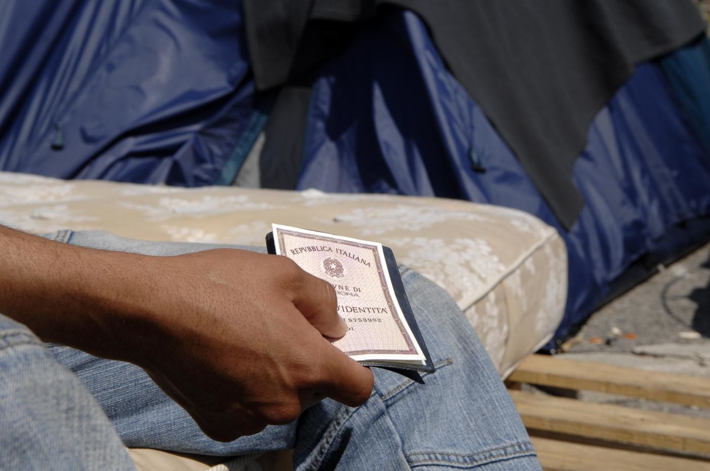 Il Garante boccia Salvini su ‘madre e padre’ nelle carte d’identità