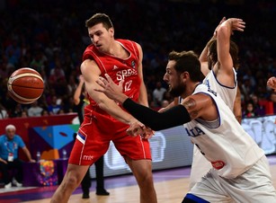 Basket Nba San Antonio Spurs battono Golden State Warriors