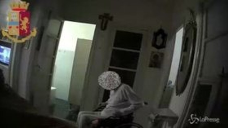 Nelle Ville Dei Casamonica Mobili Doro E Droga