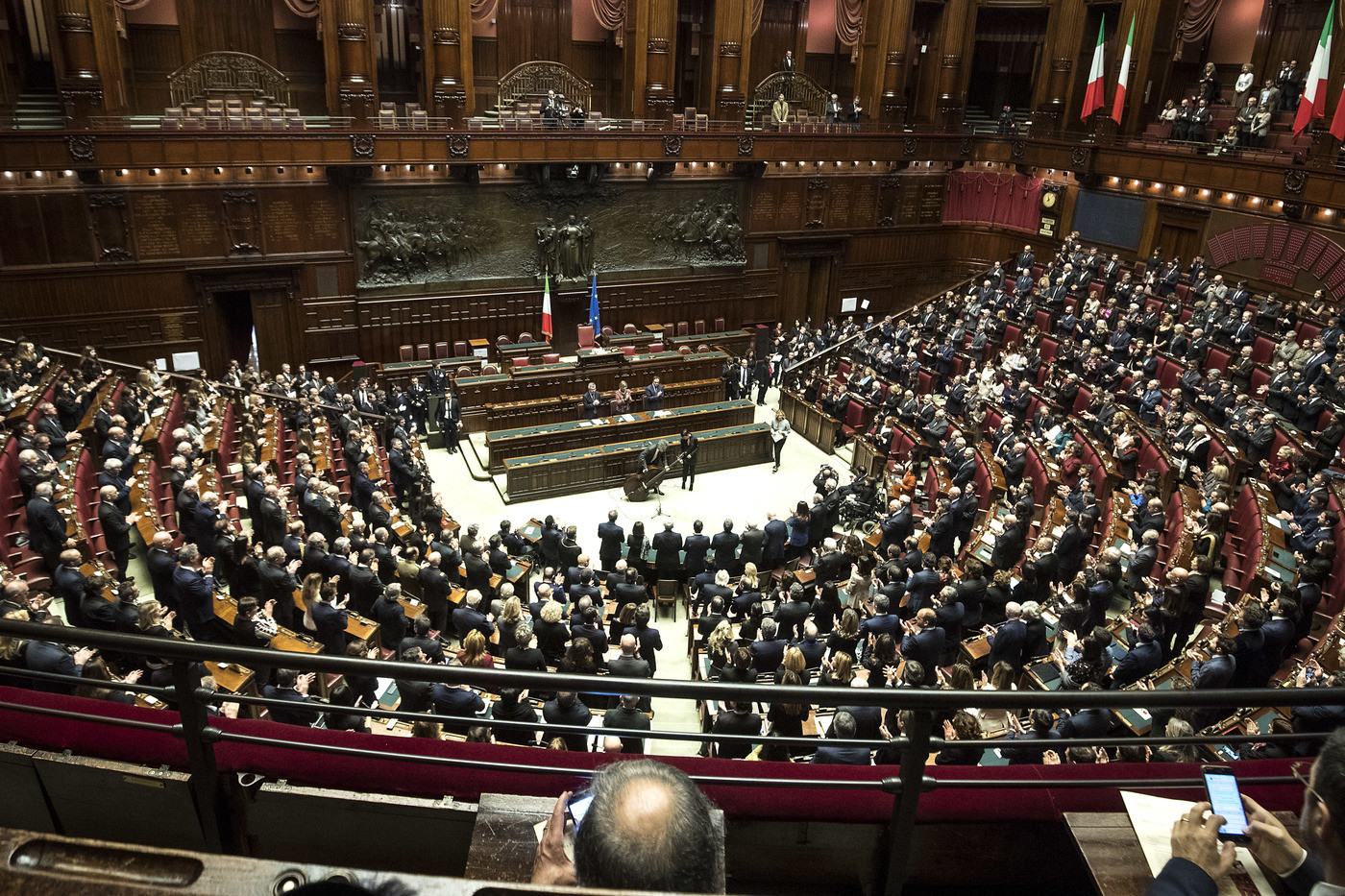 La cerimonia per i 100 anni dell’aula di Montecitorio: il discorso di Fico con Mattarella