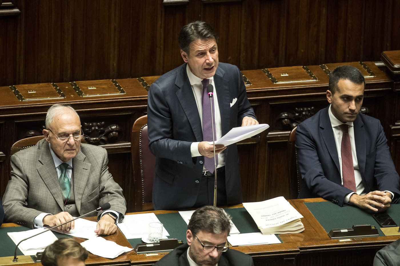 Conte: “Spiegheremo all’Ue. Pronti a modifiche in Parlamento, ma senza alterare la ratio”