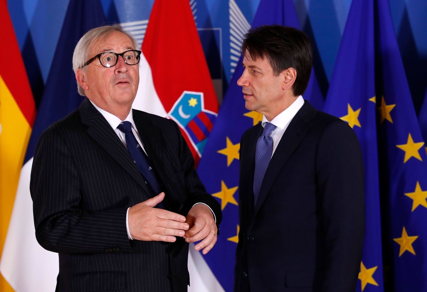 Manovra, Moscovici: “Porte dell’Ue aperte”. Ma pesano i dati di Bankitalia