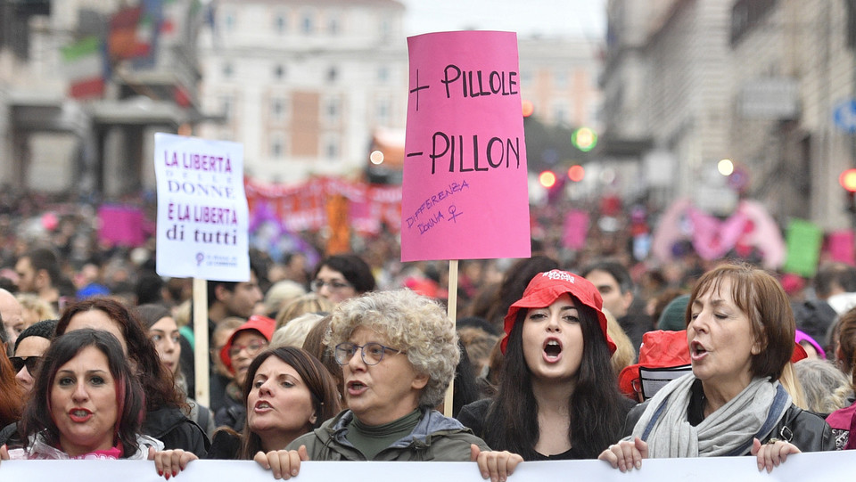 La Rivoluzione Femminista In Piazza A Roma: Volti E Slogan Dalla ...