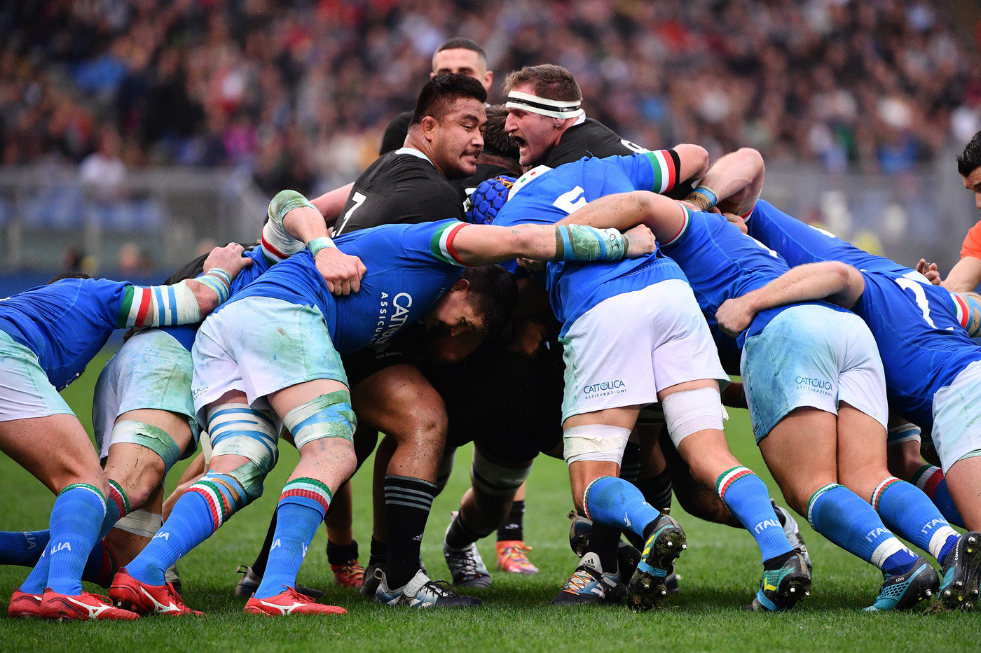 Rugby, Italia travolta dagli All Blacks nel test match: 3-66 per la Nuova Zelanda