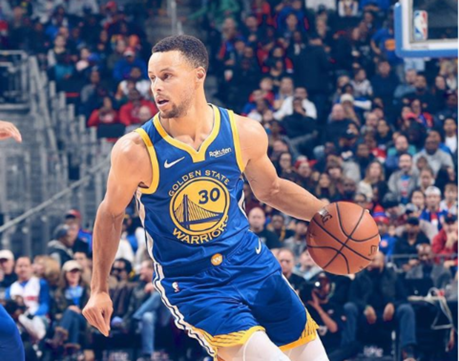 Nba, Stephen Curry torna ma Golden State perde ancora
