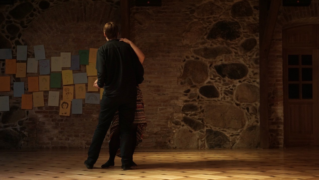 L’oroscopo di giovedì 6 dicembre: batticuore per lo Scorpione