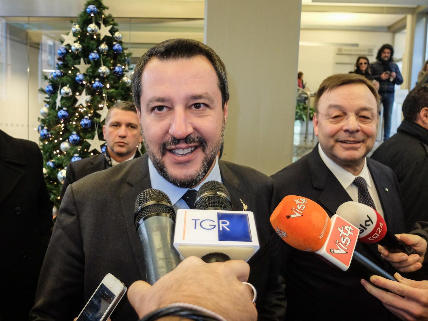 Tav, Salvini cavalca l’ipotesi referendum. Di Maio tiepido: “Decidono cittadini”