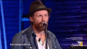 Global Compact, il testo di Giorgia Meloni diventa una hit: canta Jovanotti