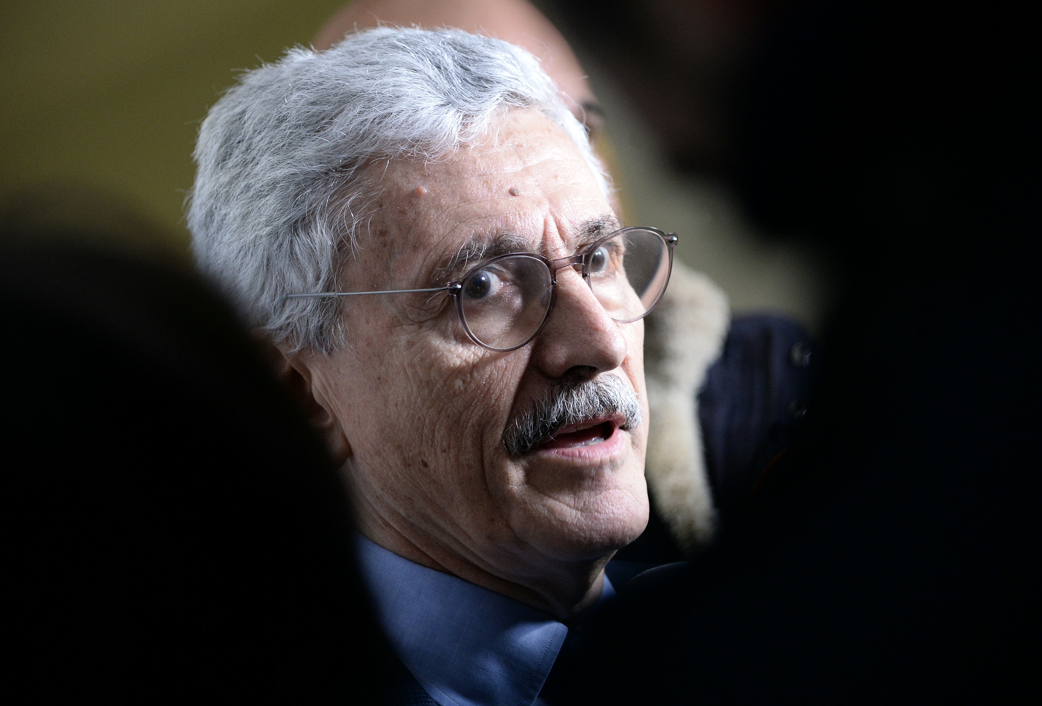 Pd, D’Alema fa discutere i candidati: ed è scontro Calenda-Zingaretti