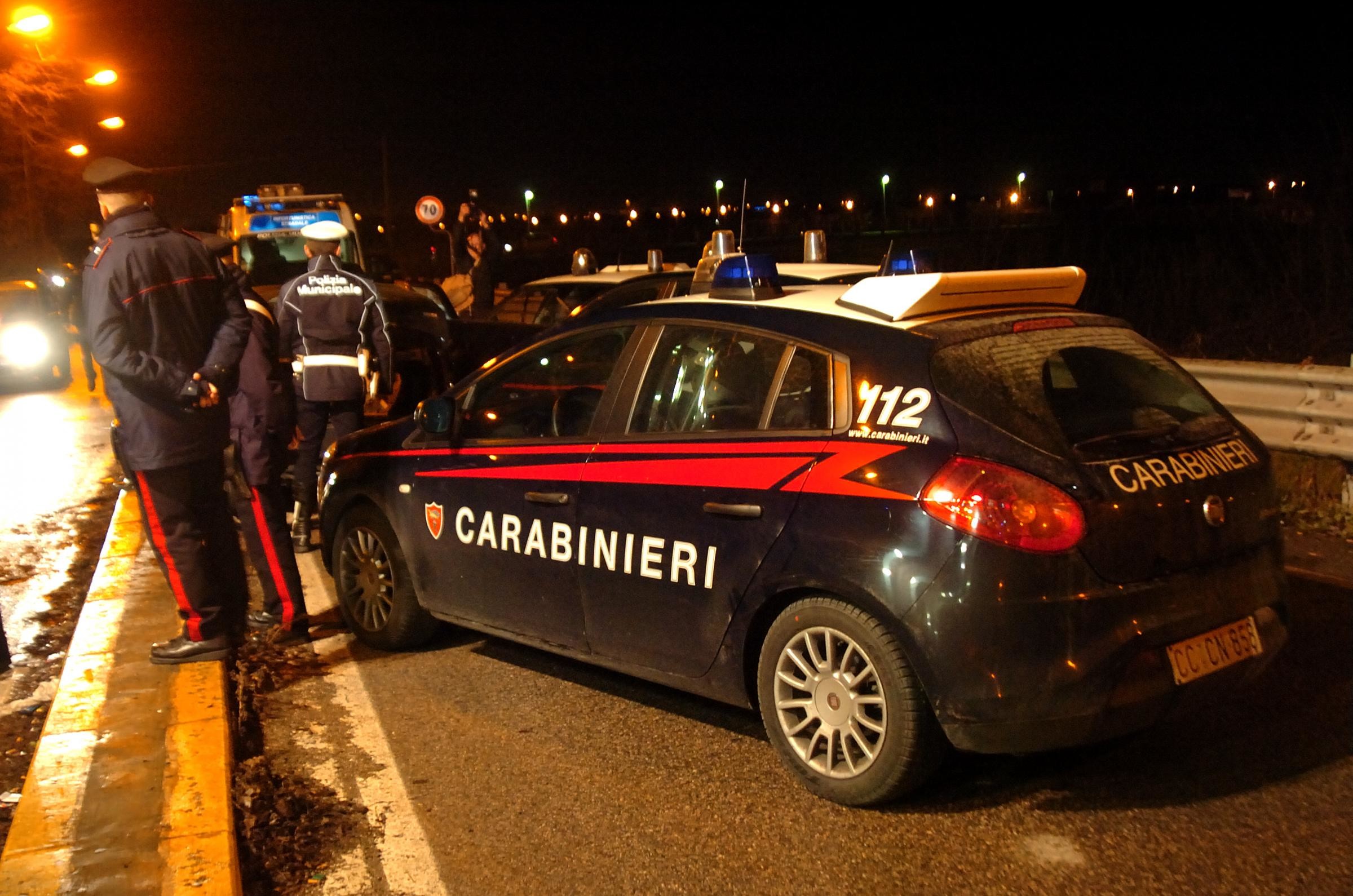 Vado Ligure, si dà fuoco a 18 anni nello stesso punto dove si suicidò il padre