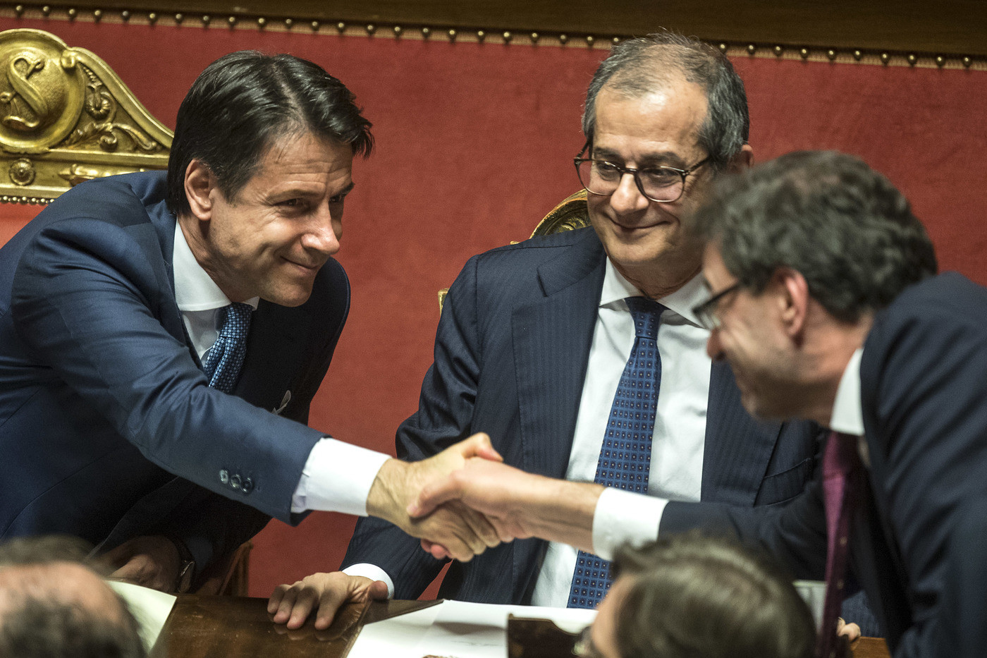 Manovra, evitata la procedura di infrazione. Conte: “Non abbiamo ceduto sui contenuti”