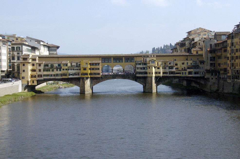 Firenze, individuato il furgone-pirata che ha danneggiato la colonna del Corridoio Vasariano