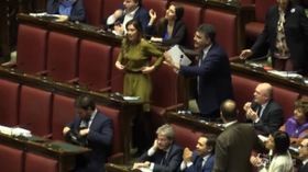 Botta e risposta Fico-Borghi, il dem furioso: “Cosa fa, mi minaccia?”