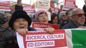 Manovra, Pd in piazza. Delrio: “Salvini e Di Maio guidano il Paese come autisti ubriachi”