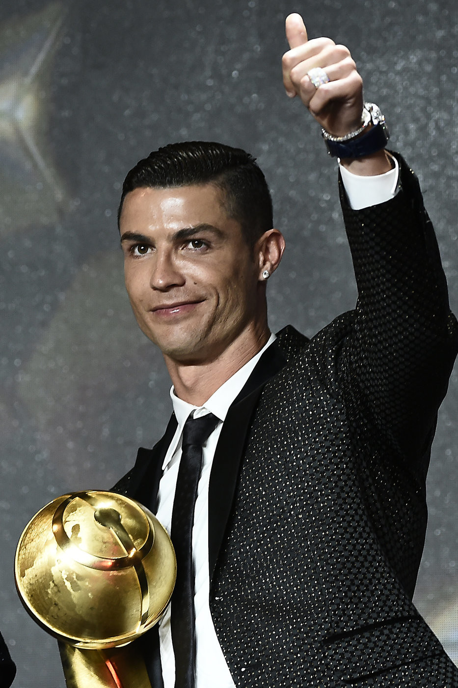 Globe Soccer Awards: da Infantino a Ronaldo, parata di stelle a Dubai