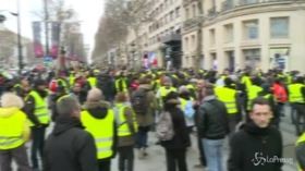 Parigi, i Gilet Gialli tornano in piazza