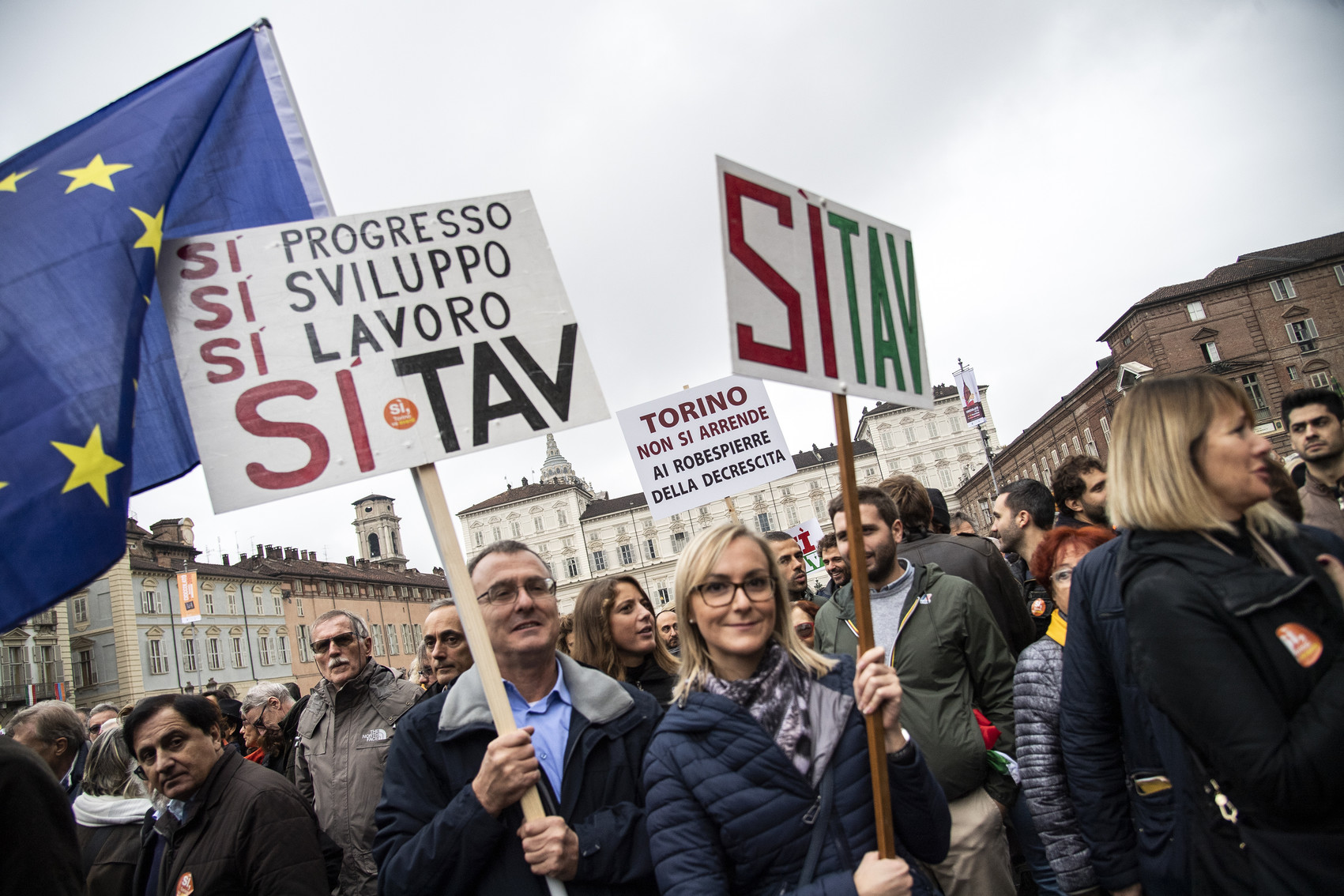 Tav, le ‘madamine’ per il sì tornano in piazza il 12 gennaio a Torino