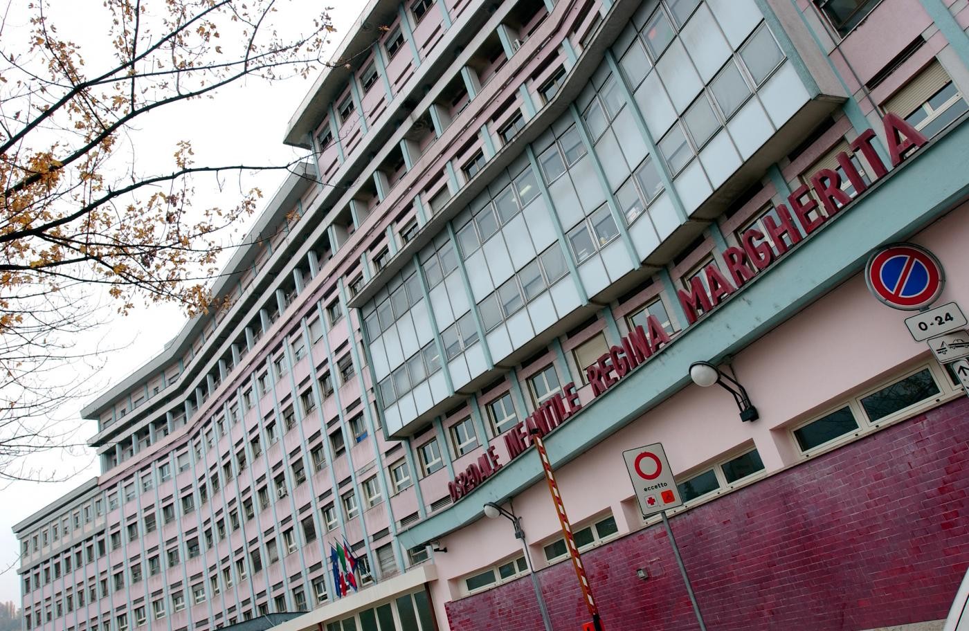 Torino, ricostruito esofago a una bimba: la piccola mangia per la prima volta a 3 anni
