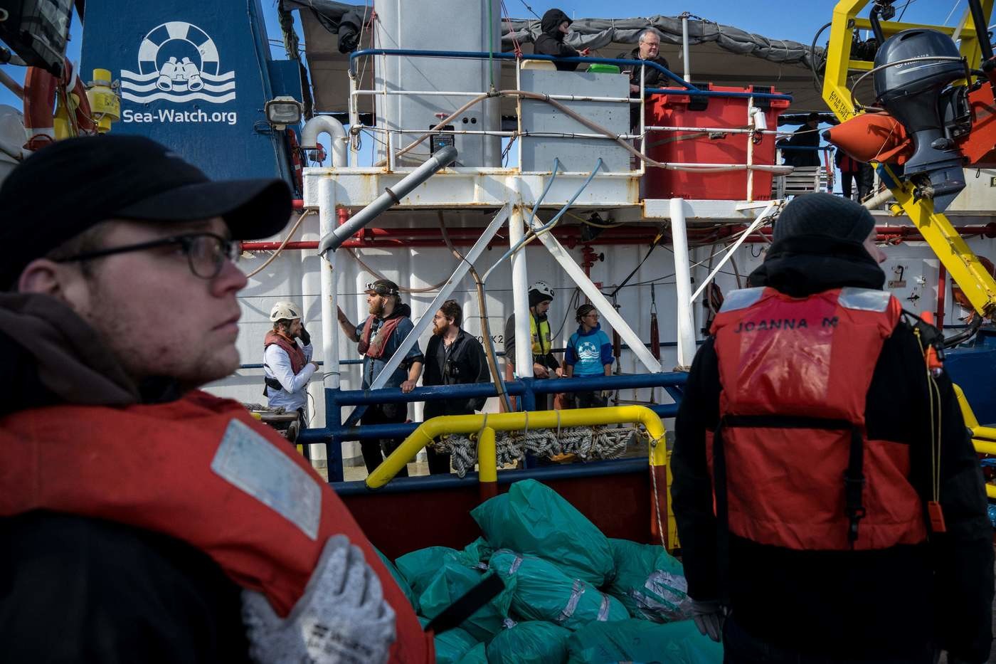 Migranti, Salvini e Malta: “298 da collocare”. Germania: “Disposti ad accoglierne 50”