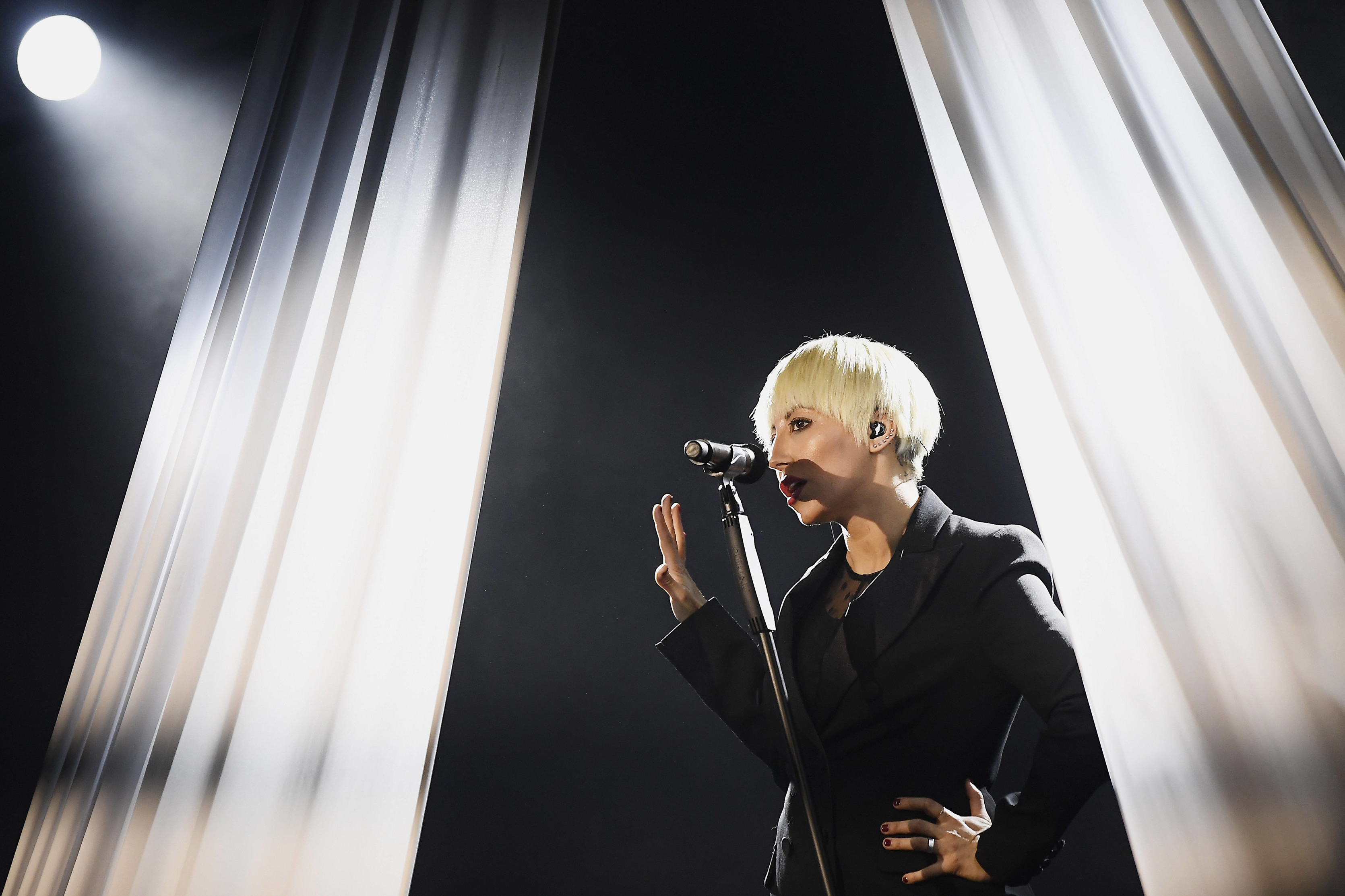 Malika Ayane, il ‘Domino Tour’ riparte da Bari con 16 nuovi live