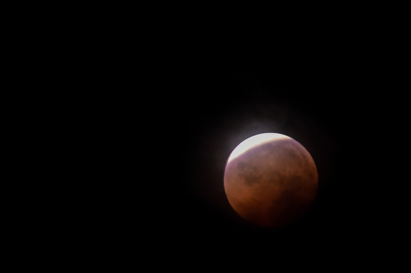 Spazio, lunedì attesa eclissi totale di Luna: la prossima nel 2028