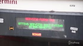 Roma, metro A ferma per ore per un guasto