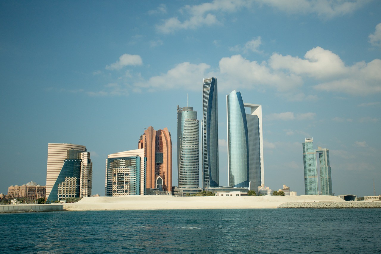 “Mi torturano, sto morendo”: l’audio shock dell’italiano arrestato ad Abu Dhabi
