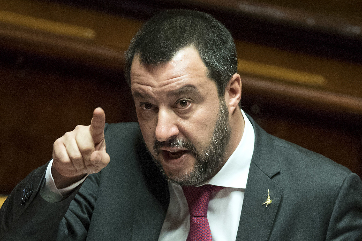 Anche Salvini attacca la Francia: “Sottrae le ricchezze all’Africa, nessuna lezione da Macron”