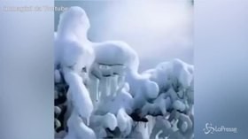 Niagara, le cascate ghiacciate incantano i turisti
