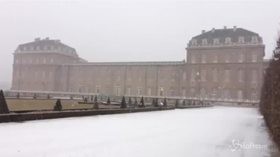 Torino, le immagini della Reggia di Venaria sotto la neve