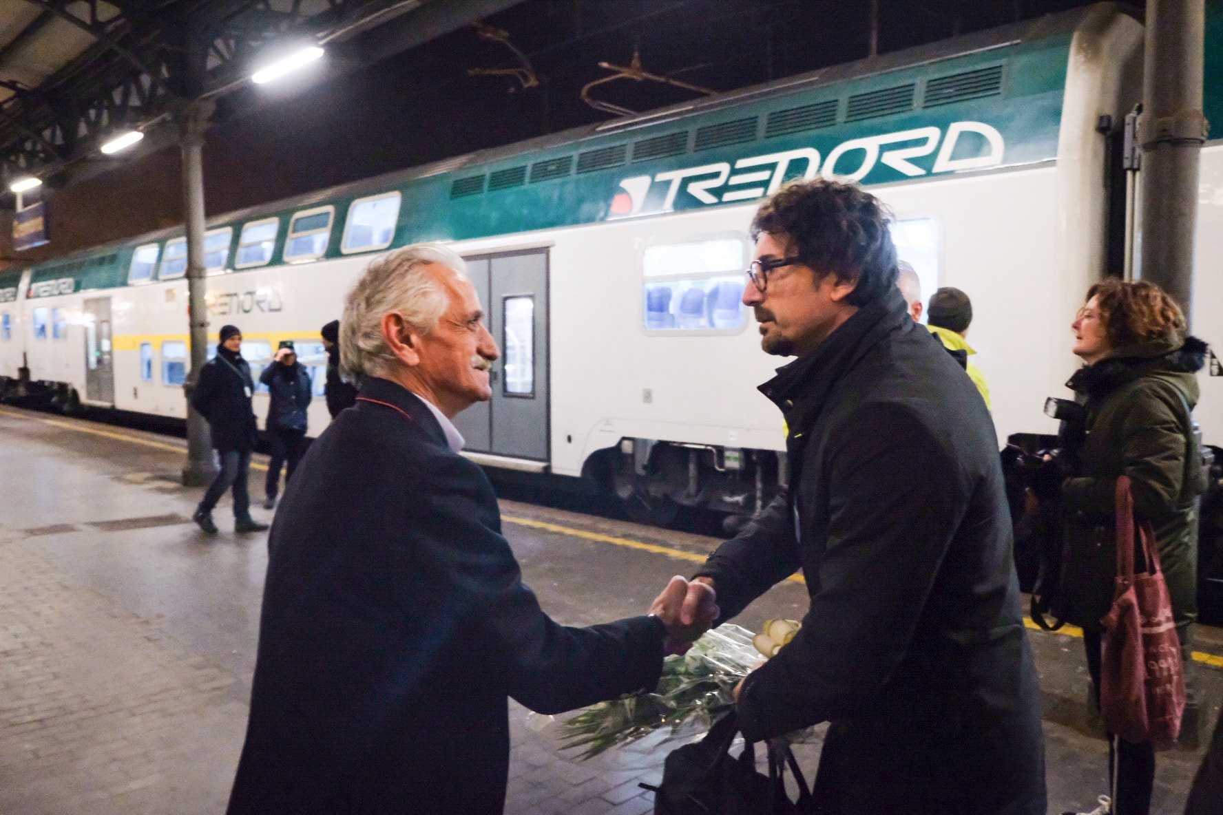 Un anno fa il disastro di Pioltello, Toninelli: “Chiedo scusa a nome dello Stato. Mi sarebbe piaciuto vedere Salvini qui con me”