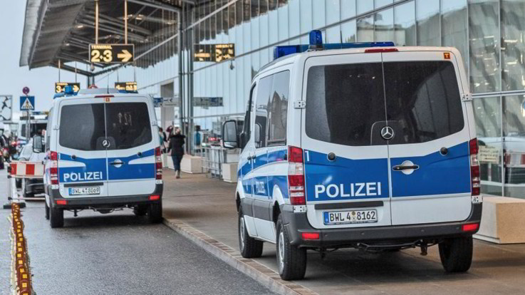 Germania, allarme bomba su un treno: 500 evacuati a Francoforte