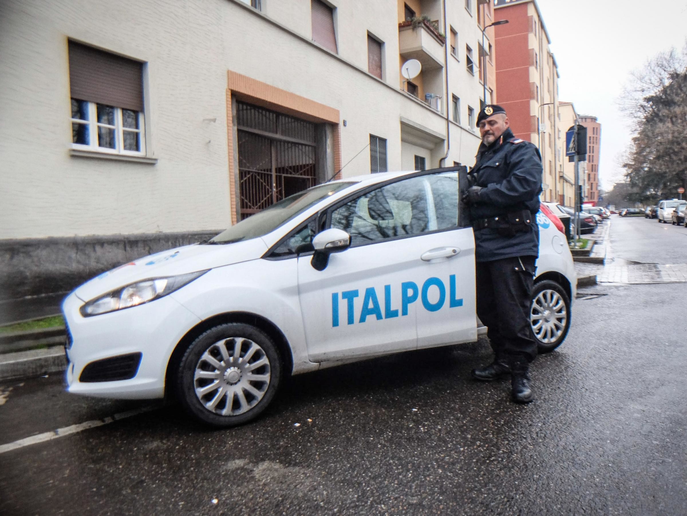 Milano, assalto con sparatoria a un portavalori: rubati 30mila euro