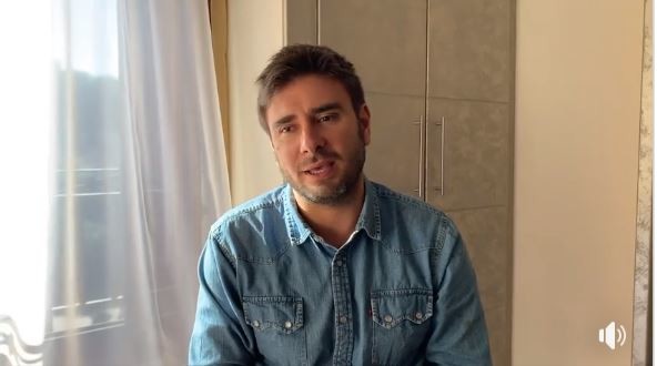 Il papà di Di Battista ha un lavoratore in nero. “Sono arrabbiato con lui, non lo sapevo”
