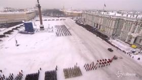 Russia, parata per il 75° dalla fine dell’assedio di Leningrado
